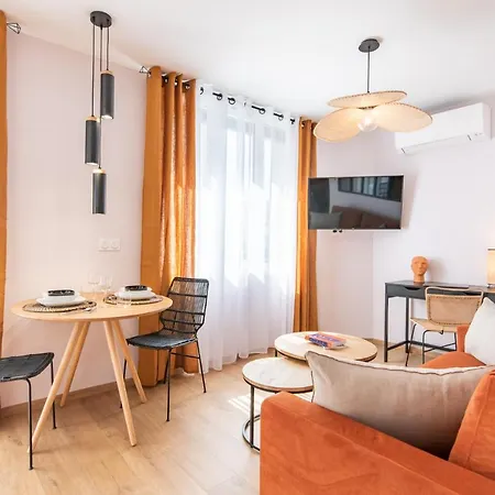 Seasons - Etienne - La Terrasse Apartment Saint-Etienne (Loire)